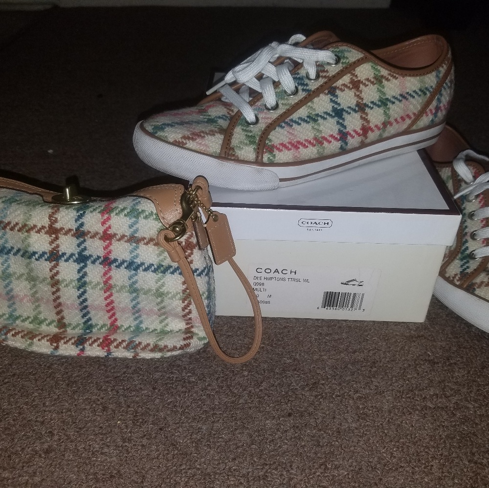 Coach shoes size 9 &wristlet